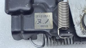 Mazda 3 II Konepellin lukituksen vastakappale 2F120511