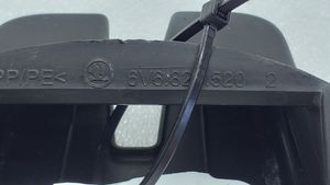 Skoda Fabia Mk3 (NJ) Rivestimento serratura portellone posteriore/bagagliaio 6V6827520