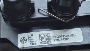 Volkswagen Golf Sportsvan Välijäähdyttimen jäähdytin 5Q0121521