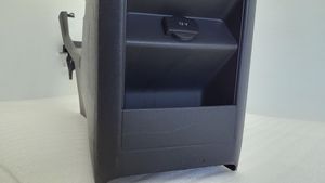 Volkswagen Golf Sportsvan Center console 