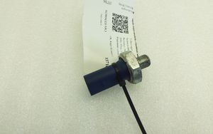 Volkswagen Scirocco Sensore di pressione dell’olio 04E919081A