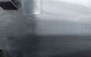 Skoda Fabia Mk3 (NJ) Ramka schowka deski rozdzielczej 6V1858418A