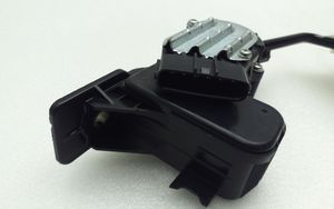 Mitsubishi L200 Accelerator throttle pedal APM30009