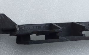 BMW 1 E81 E87 Supporto di montaggio del parafango 7118159