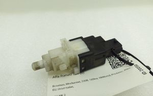 Alfa Romeo 159 Brake pedal sensor switch 46840510