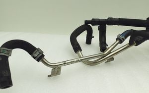 Volkswagen Tiguan Fuel line/pipe/hose 5Q0127242