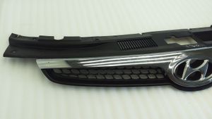 Hyundai i30 Grille calandre supérieure de pare-chocs avant 863512L000