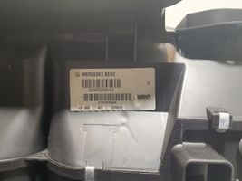 Mercedes-Benz CL C215 Salono oro mazgo plastikinis korpusas 2208300662