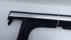 Mercedes-Benz GLB x247 Rivestimento modanatura del vetro della portiera posteriore A2477352500