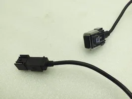 Ford Kuga I USB socket connector AM5T19A164BA