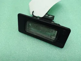 Audi A4 S4 B8 8K Lampa oświetlenia tylnej tablicy rejestracyjnej 8T0943021