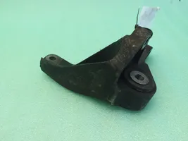 Ford Kuga I Supporto di montaggio scatola del cambio 8V416P093BA