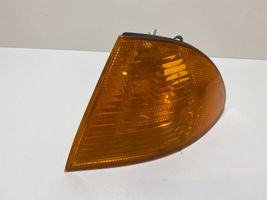 BMW 3 E46 Indicatore di direzione anteriore 6902765