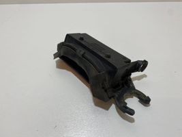 Audi A4 S4 B5 8D Maniglia esterna per portiera anteriore 4A0837206