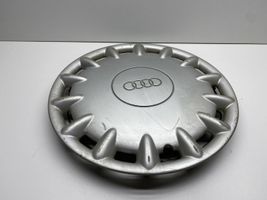 Audi A4 S4 B5 8D R15 wheel hub/cap/trim 8D0601147B