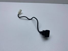 Mercedes-Benz E W212 USB jungtis A1728200515