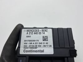 Mercedes-Benz C W204 Unité de commande / module de pompe à carburant A2124400314