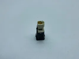 BMW 7 F01 F02 F03 F04 Gniazdo / Złącze USB 9167196