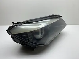 BMW 7 F01 F02 F03 F04 Lampa przednia 7182154