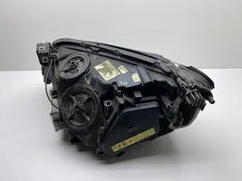 BMW 7 F01 F02 F03 F04 Lampa przednia 7182154