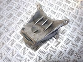 Maserati Ghibli Soporte de montaje del motor 670004299