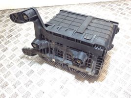 Audi A3 S3 A3 Sportback 8P Battery box tray 1K0915333B