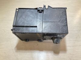 Ford Focus ST Boîte de batterie AM5110723AD