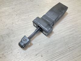 Audi Q3 8U Etuoven pidätin 8U0V