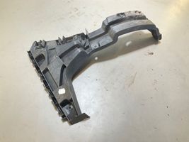 Audi Q3 8U Staffa di rinforzo montaggio del paraurti posteriore 8U0807454A