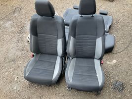 Toyota Auris E210 Seat set 