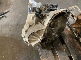 Volvo S40 Mechaninė 6 pavarų dėžė 