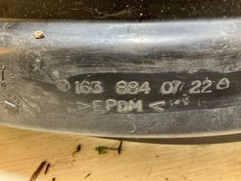 Mercedes-Benz ML W163 Nadkole przednie 1638840722