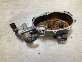 Audi A4 S4 B6 8E 8H Polttoaineen ruiskutuksen suurpainepumppu 06F127025F