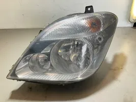 Mercedes-Benz Sprinter W906 Lampa przednia A9068200361