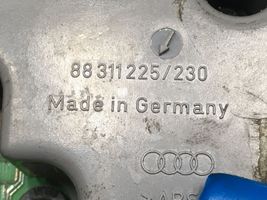 Audi A4 S4 B5 8D Spidometras (prietaisų skydelis) 81117898