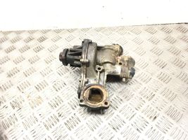 Audi 100 S4 C4 Pompe de circulation d'eau C1013E