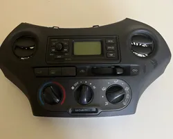 Toyota Yaris Unité principale radio / CD / DVD / GPS 861100D040