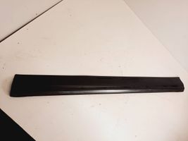 Mercedes-Benz W123 Rivestimento portiera posteriore (modanatura) 