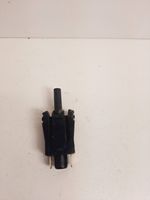 Mercedes-Benz W123 Rokas bremzes sensors 0015458714