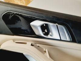 BMW X5 G05 Boczki / Poszycie drzwi przednich 11706112