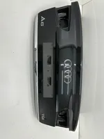 Audi A6 S6 C7 4G Takaluukun/tavaratilan kansi 