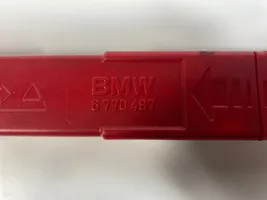 BMW 3 E90 E91 Varoituskolmio 6770487