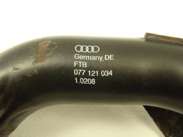 Audi RS6 C5 Moottorin vesijäähdytyksen putki/letku 077121034