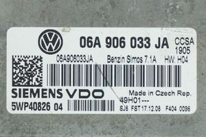 Volkswagen Golf VI Sterownik / Moduł ECU 06A906033JA