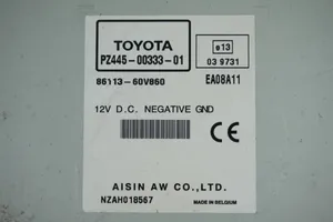 Toyota Avensis T270 Cadre, panneau d'unité radio / GPS PZ4450033301