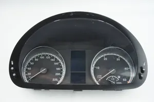 Mercedes-Benz Vito Viano W639 Geschwindigkeitsmesser Cockpit A6394461921