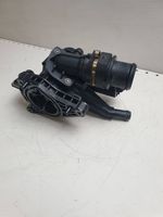 Hyundai Tucson IV NX4 Boîtier de thermostat / thermostat 256002M810