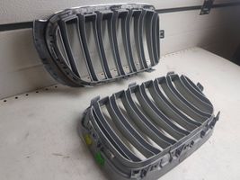 BMW 5 G30 G31 Atrapa chłodnicy / Grill 10627110