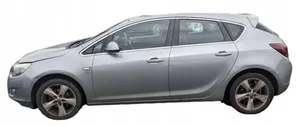Opel Astra J Kompletny zestaw przedniej części nadwozia / karoserii ZGAL