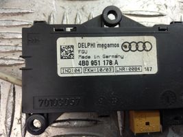 Audi A6 S6 C5 4B Capteur de détection de mouvement, système d'alarme 4B0951178A